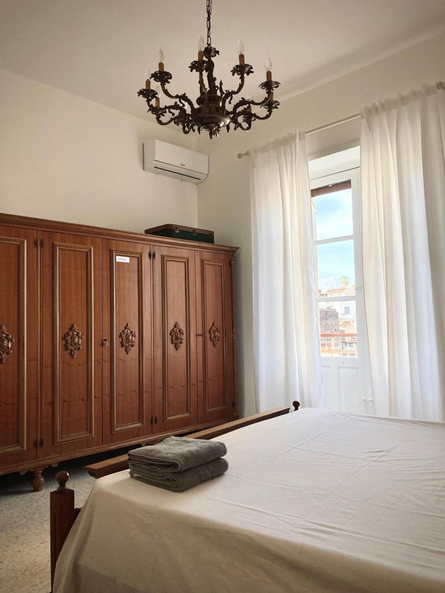 شقة Catania Historical Artist Flat المظهر الخارجي الصورة